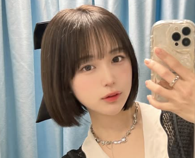 スマホを持っているなえなの