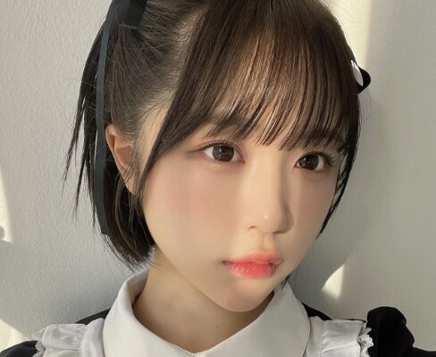 笑っているなえなの