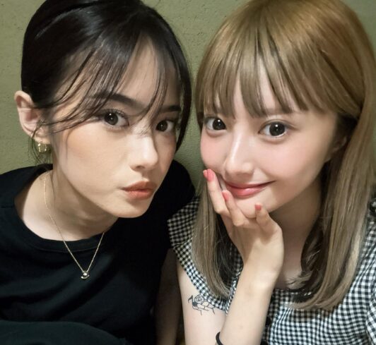 安斉星来と安斉かれんのツーショット